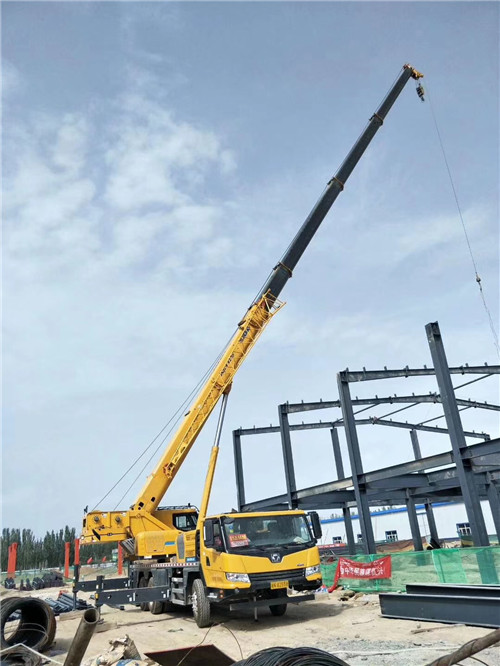 斗门区超高层建筑钢结构吊装案例